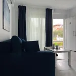 Blue Breeze Apart-danai B * Ofrínion