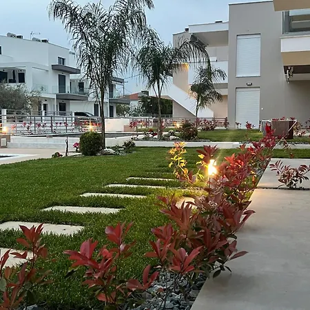 Blue Breeze Apart-danai B Daire