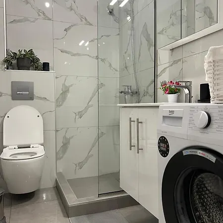 Blue Breeze Apart-danai B * Ofrínion