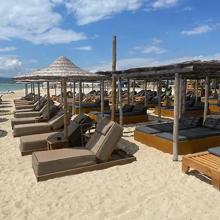 Blue Breeze Apart-danai B Daire Ofrínion