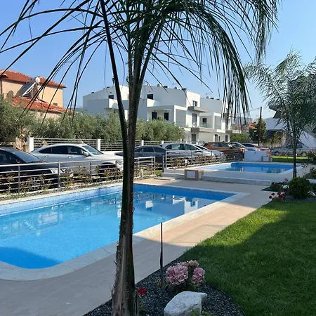 Blue Breeze Apart-danai B * Ofrínion