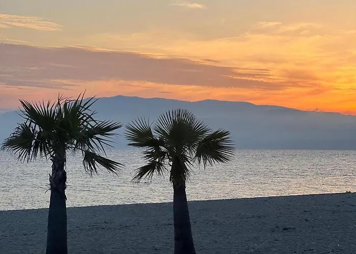 Blue Breeze Apart-danai B 公寓 Ofrínion